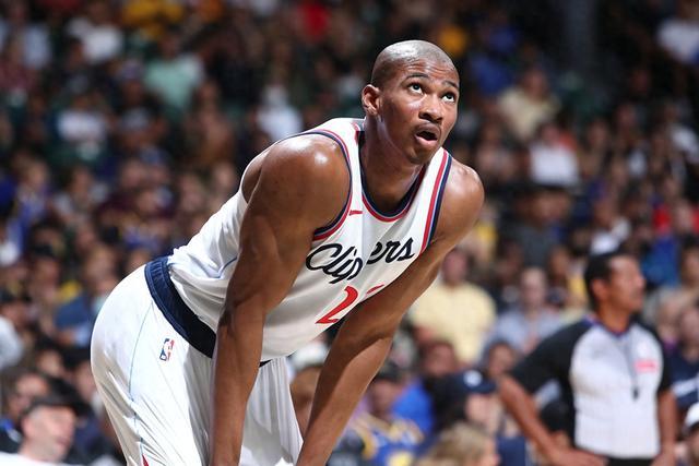 欧冠-大马丁神扑 尤文图斯0-0战平阿斯顿维拉